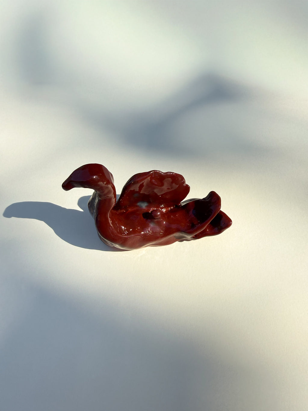 Lover’s Swan Ring Holder